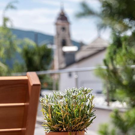 Apparthotel Feldhof - Living And Bistro Nova Ponente Exterior photo